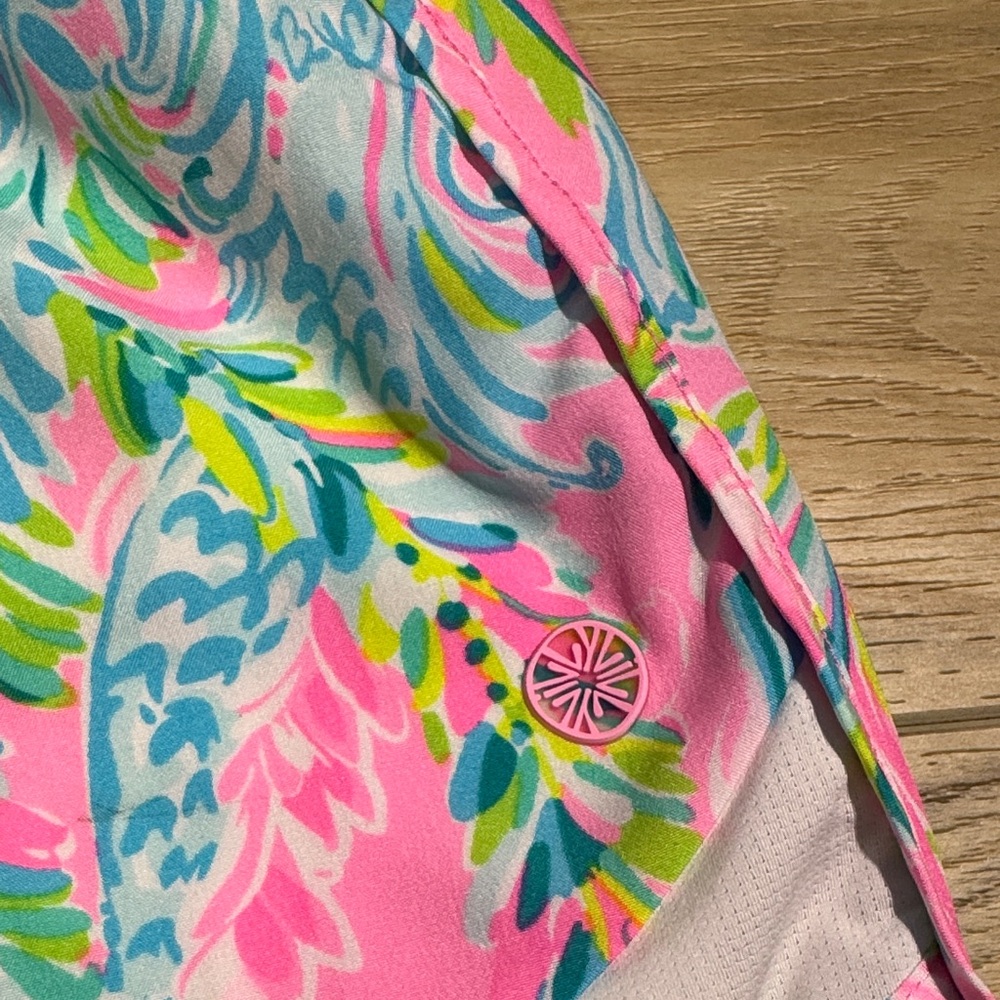 Lilly Pulitzer Luxletic Ocean Trail Shorts – Unicorn of the Sea Print – Size M - Picture 4 of 9